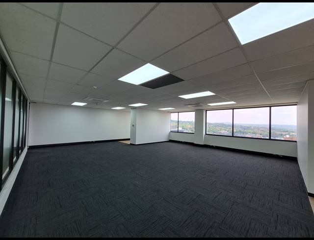 202M² OFFICE TO LET IN SANDOWN